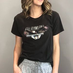 ‘Still flying free’ vintage California tee size S